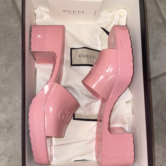 AUTHENTIC GUCCI Wild Rose Pink Rubber Platform Slide Sandals - Picture 12 of 12